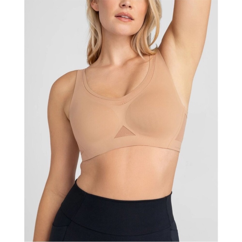 Honeylove CrossFlex Activity Bra in Sand